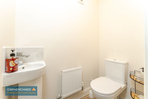 Cloakroom- click for photo gallery